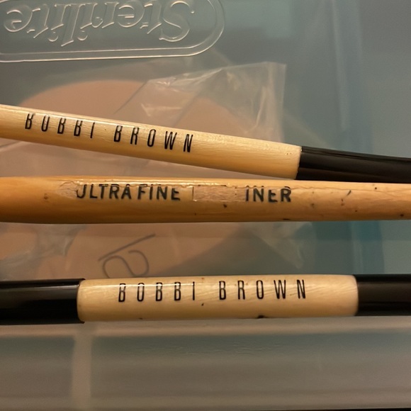Set of Bobbi Brown eye liner/shadow brushes. - Picture 2 of 7